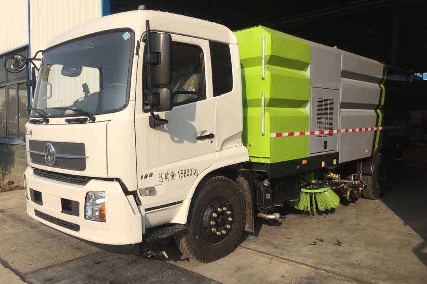 山西客戶喜提東風天錦高端洗掃車 山西客戶喜提東風天錦高端洗掃車